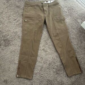 Women's Straight Leg Pants in Tan